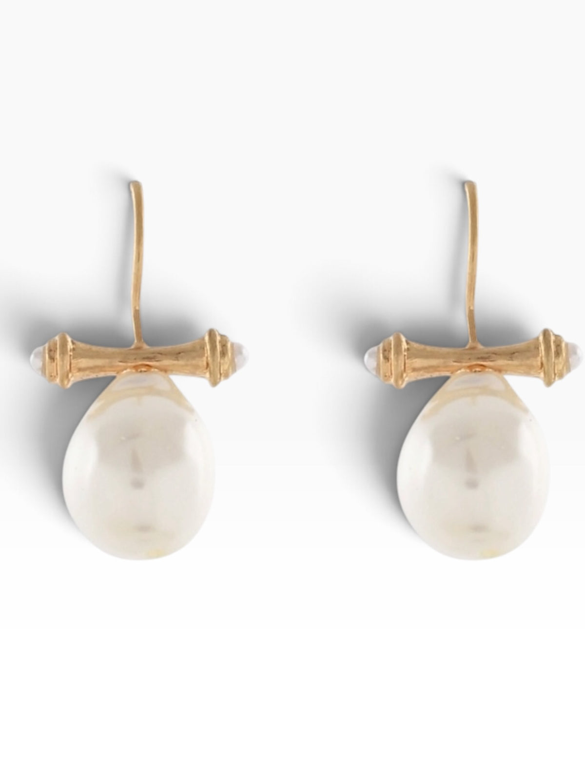 Pearl & Bar Drop Earring