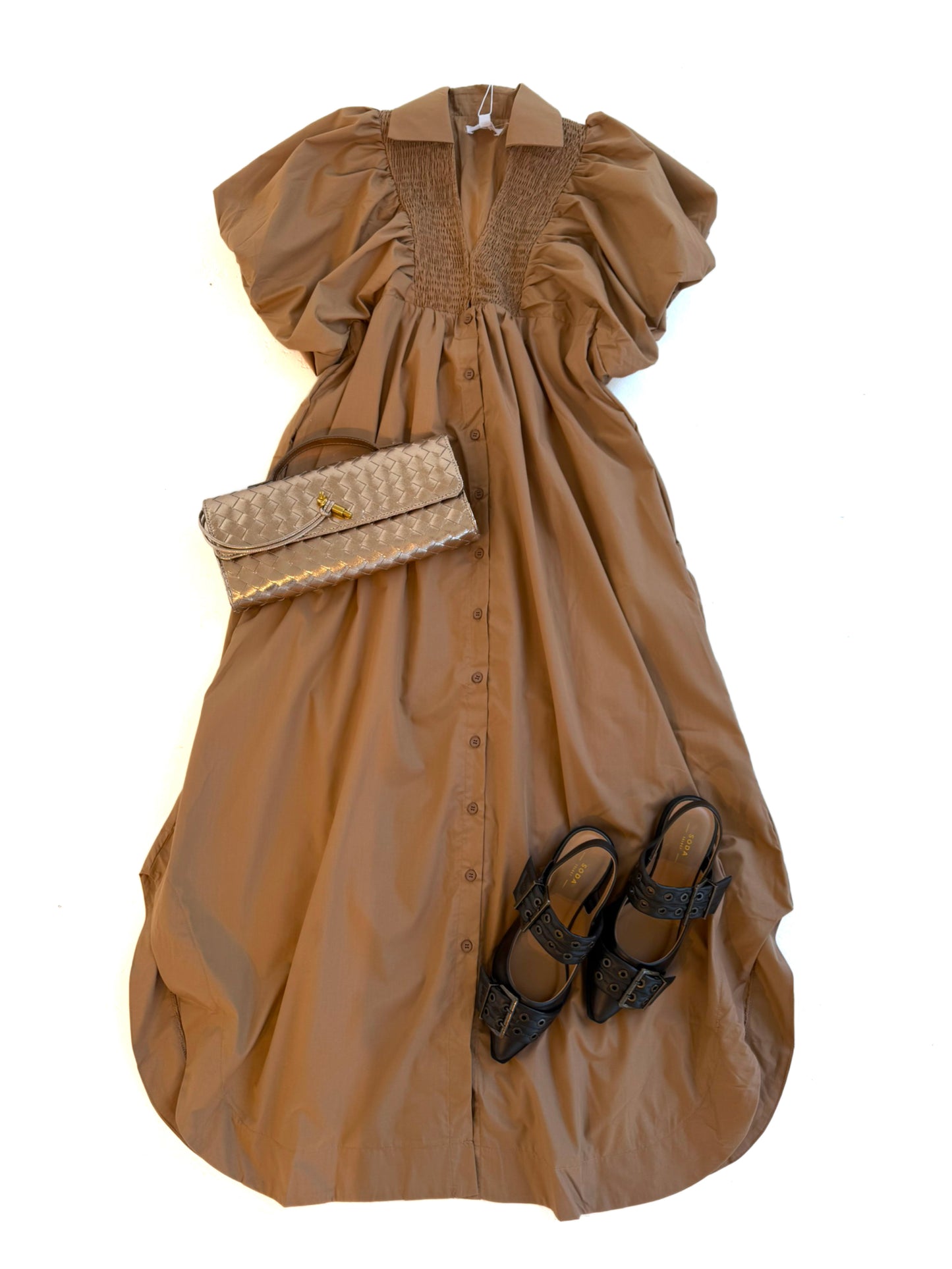 Smocked Detail Poplin Midi in Mocha