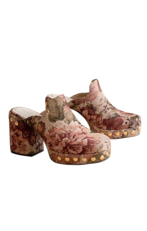 Tapestry Clog