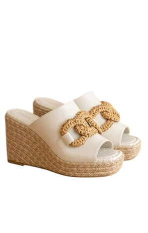 Amie Wedge