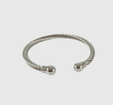 Load image into Gallery viewer, Cable Cuff in Silver or Gold
