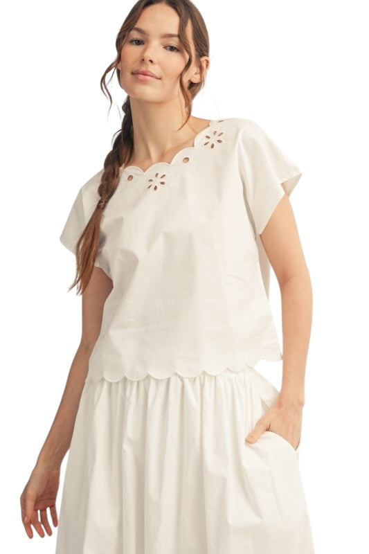 Scallop Eyelet Set- 2 Colors