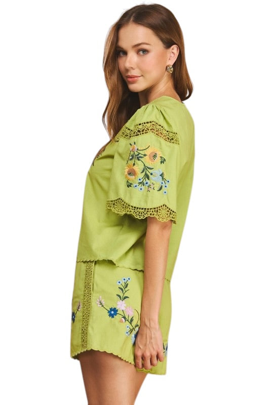 Citron Embroidered Set