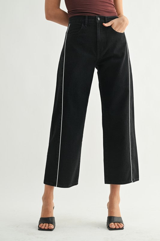Barrel Jean Twist Black Pinstripe